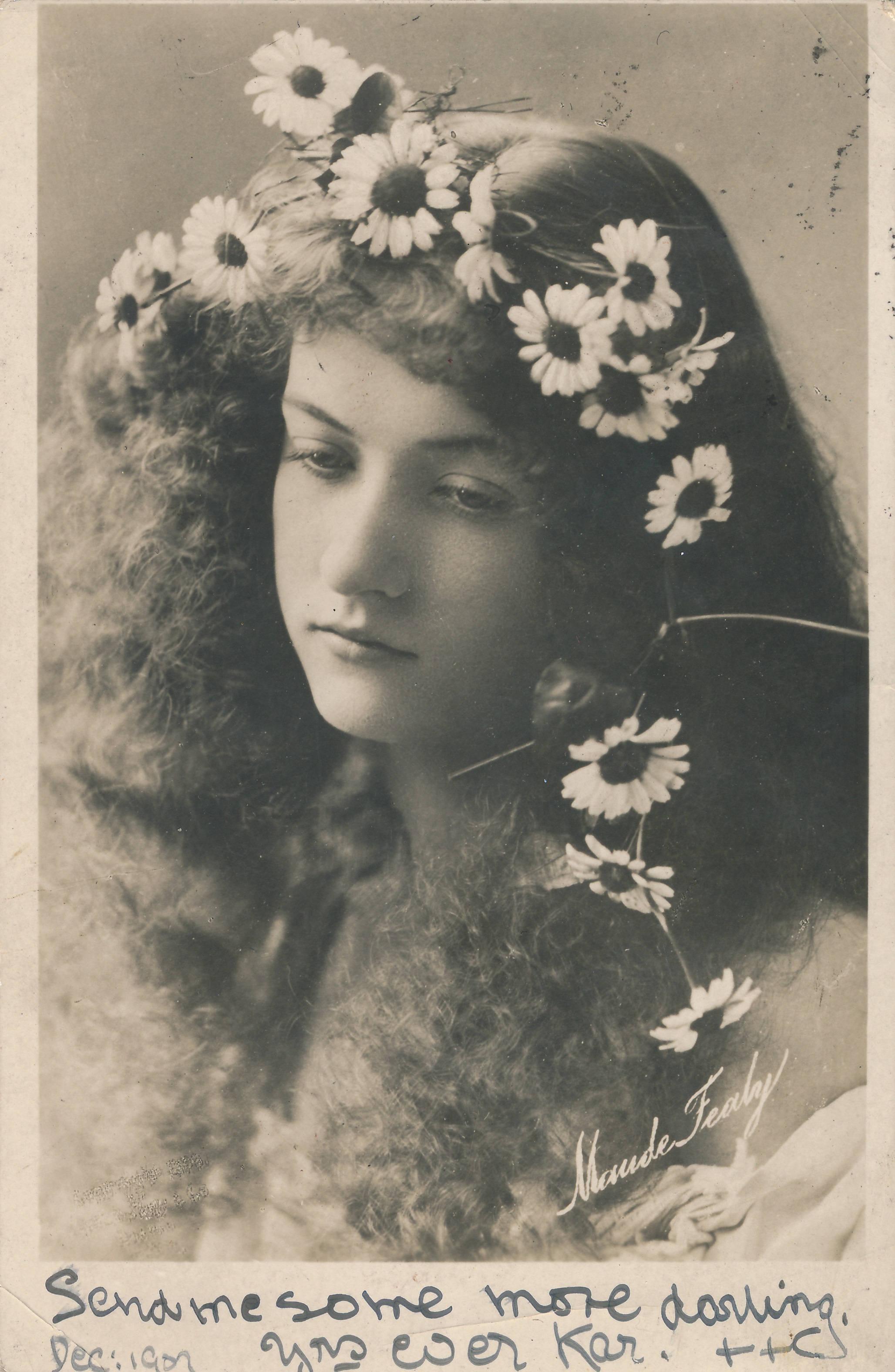 Maude Fealy as Ophelia in "Hamlet"