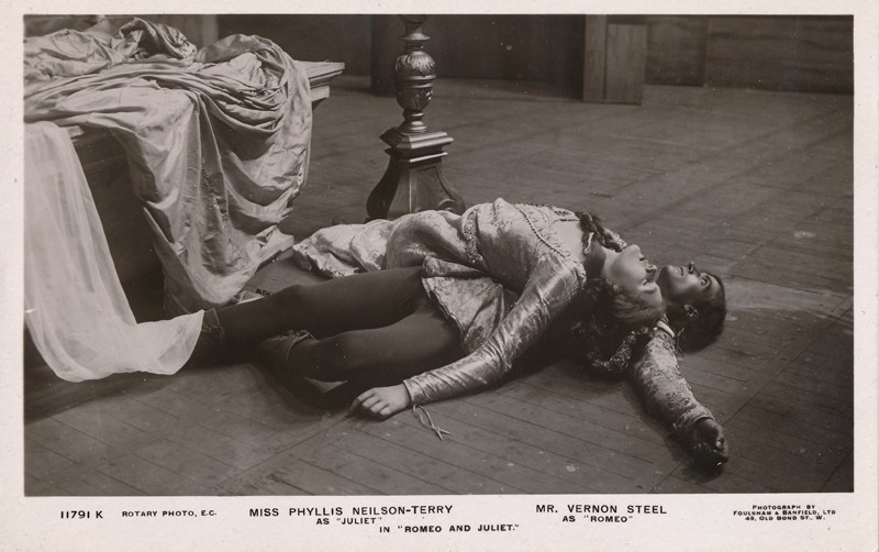 Phyllis Neilson-Terry as Juliet and Vernon Steel as Romeo in "Romeo and Juliet"